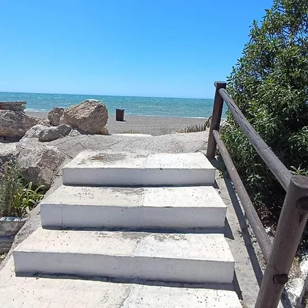 Apartamento Costa Del Sol Acceso Playa Hornillo Apartment *